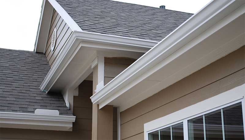 Seamless Eavestrough Installation, Windsor, Ontario. Complete gutter installations